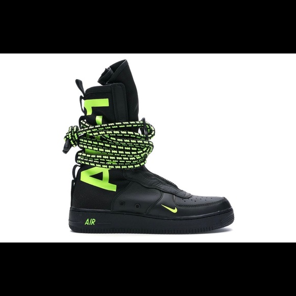 Nike Air Force 1 | Size 12 - Picture 13 of 14